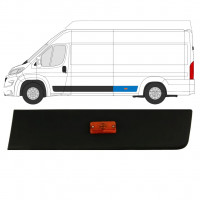 Takakoristelista lampulla varten Fiat Ducato 2018- / Vasen 7795