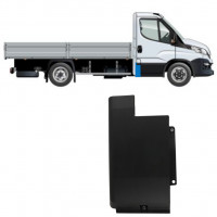 Etupilarin koristelista varten Iveco Daily 2014-2019 / Oikea 11976