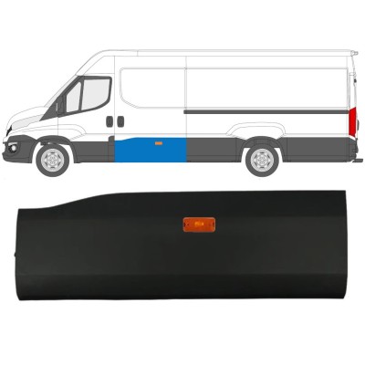 Sivuoven lista lampulla varten Iveco Daily 2014-2019 / Vasen / Sarja 11971