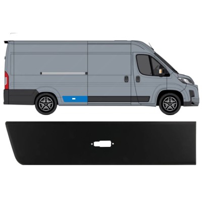 Takan koristelista varten Toyota Proace Max 2024- / Oikea 15913