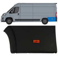 Takakoristelista lampulla varten Toyota Proace Max 2024- / Vasen 15912