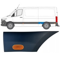 Takalokasuojan koristelista lampulla varten Mercedes Sprinter 2018- / Vasen / Sarja 16653
