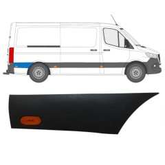 Takalokasuojan koristelista pyörän takana lampulla varten Mercedes Sprinter 2018- / Oikea / Sarja 16646
